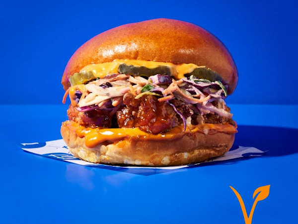 Veggie Gochu Nochicken Coleslaw Bun