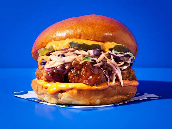 Gochu Chicken Coleslaw Bun - Spicy Gochujang