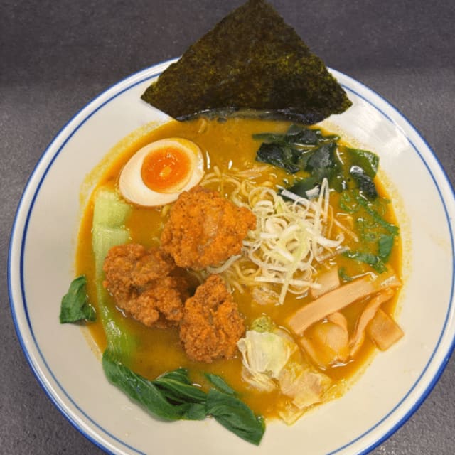 Japanse curry ramen met 3 karaage kip