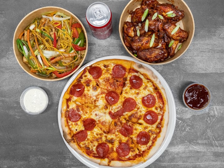 Macaris just online eat