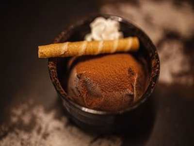 Tartufo di Pizzo (Helado Artesanal Calabrés)