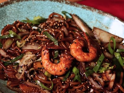 Jajangmyeon noodles