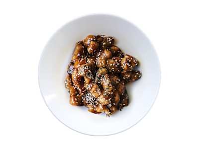 Pollo con Nueces Dulces