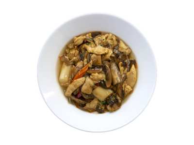 Pollo con Bambú y Setas Chinas