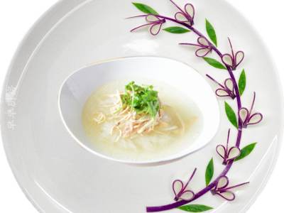 Sopa de Fideos Chinos con Pollo