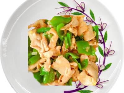 Pollo con Pimientos Verdes
