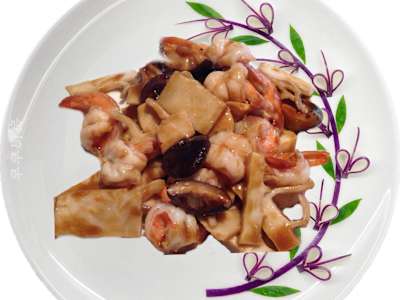 Gambas con Setas y Bambú