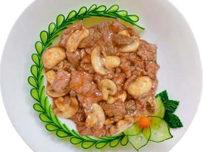 Ternera con Champiñones