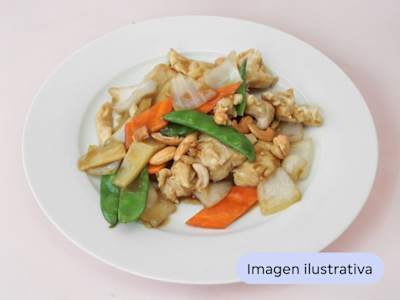 Pollo con Almendras