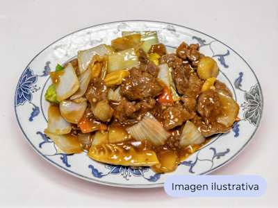 Ternera con Cebollitas Tiernas