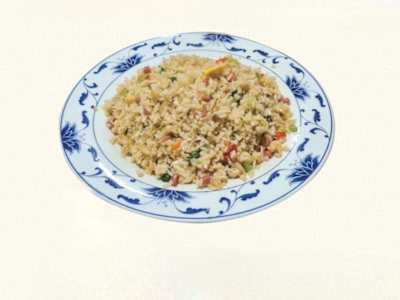 56. Arroz Frito con Tres Delicias