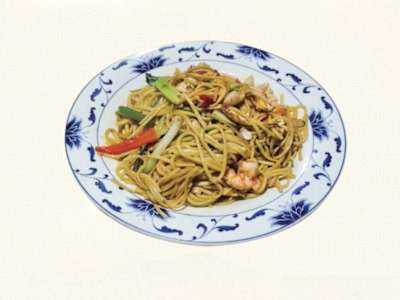 58. Tallarines Fritos con Tres Delicias