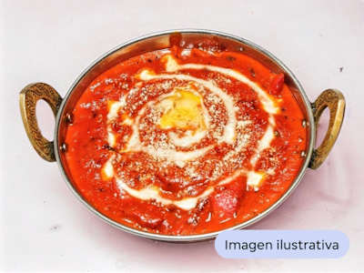 Butter Chicken, Basmati Chawal y 1 Coca Cola, Lata