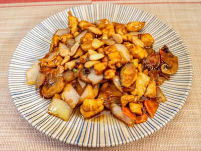 Pollo con Almendras