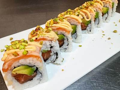 R7.Pistacho salmon roll