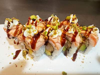 R8.Pistacho dragón roll