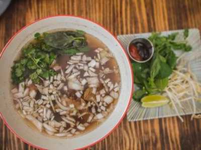 Pho bo Nam Dinh Beef Pho, Pequeña
