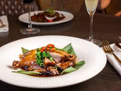 Cantonese crispy duck