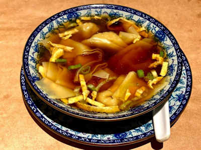 Sopa de Wan Tun