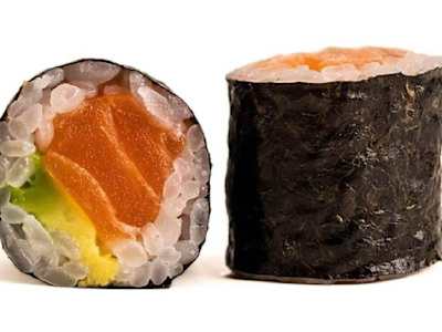 Maki Salmón con Aguacate - 8und