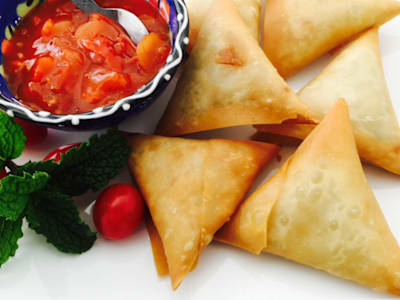 Samosa de Pollo, 4 Unidades