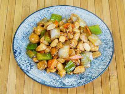 35. Pollo con Almendras