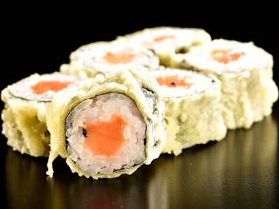 Hoso Maki Shake en Tempura, 8 Piezas