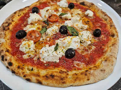 Pizza Caprese