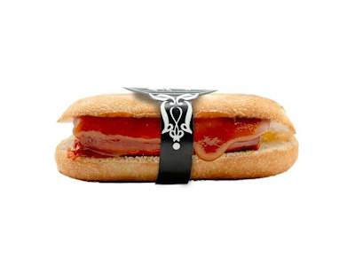 9. Chistorra y salsa brava