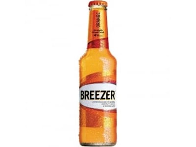 Combinado Bacardí Breezer ron con naranja 27,5 cl.