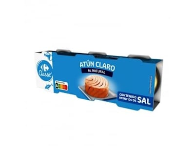 Atún claro al natural contenido reducido en sal Classic Carrefour pack de 3 latas de 56 g.
