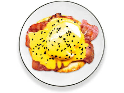 Huevo benedictino con bacon