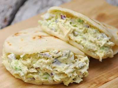 Arepa (Libre de gluten) Reina Pepiada Combínalo a tu gusto