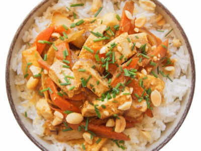 Tofu peanuts wok