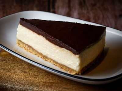 Peanut Butter & Chocolate Cheesecake