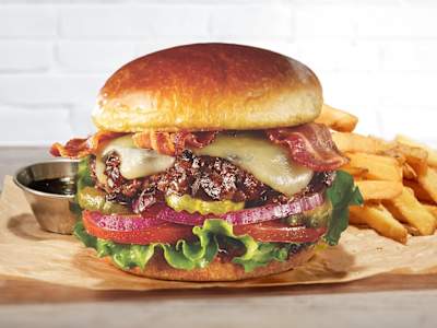 FRIDAYS SIGNATURE WHISKEY-GLAZE BURGER