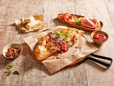 CALZONE NAPOLETANO