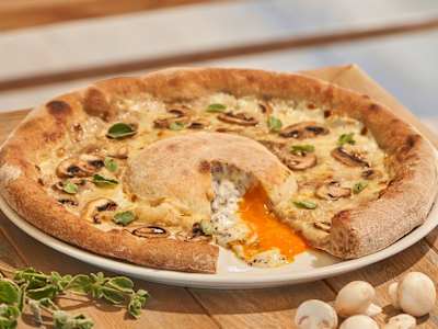PIZZA VULCANO TARTUFO E UOVO