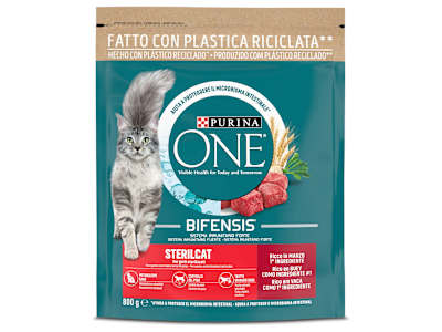 Alimento para gatos esterilizados rico en buey Purina one bolsa 800 g