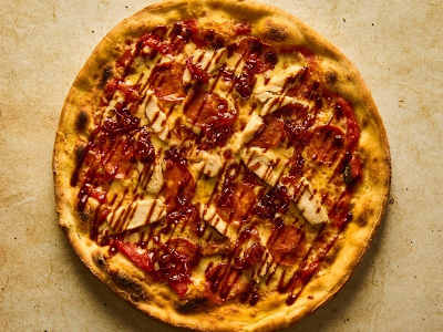 Pizza  Pollo Pepperoni Barbacoa