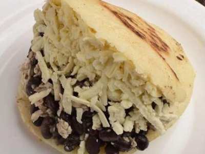 AREPA DOMINO
