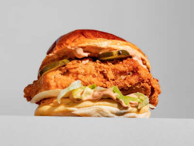 Pollo Sweet Chipotle burger