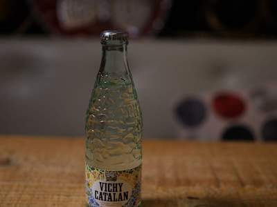 AGUA CON GAS VICHI CATALÁN