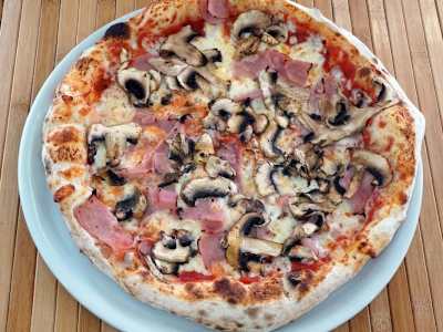 Pizza Prosciutto E Funghi Mediana