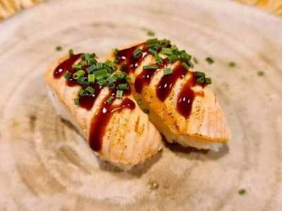 Nigiri Salmón Flameado