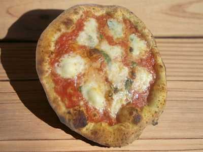 Pizza margherita bufala