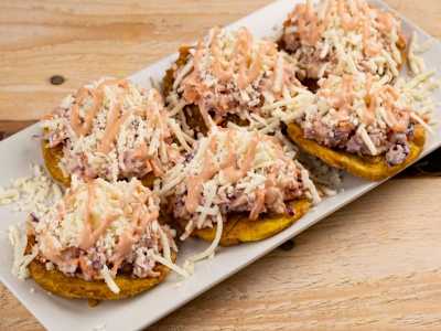 Tostones con Ensalada