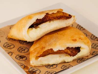 Empanada plátano y queso