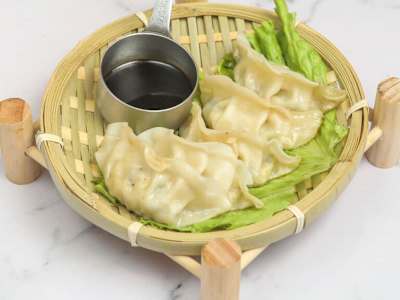 Gyozas artasanales de pollo y verduras 5 uds