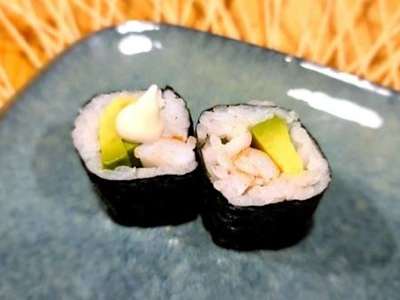 Maki Gambas & Aguacate